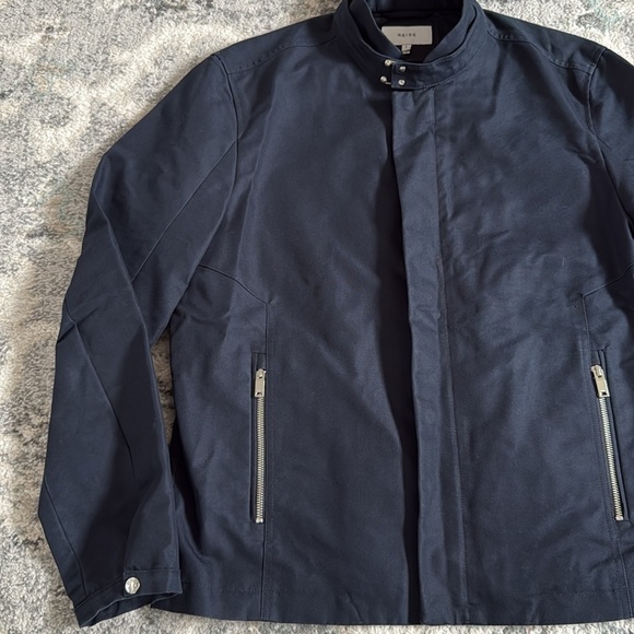 Men’s Reiss Bartlett Jacket in Navy - Picture 2 of 11